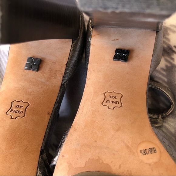 BCBG maxazria pewter heels - Picture 4 of 7